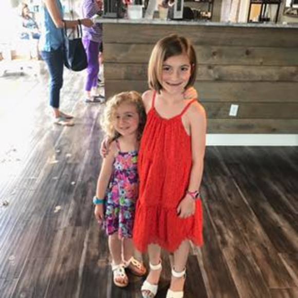 Meet your Posher, Melanie - Picture 1 of 1